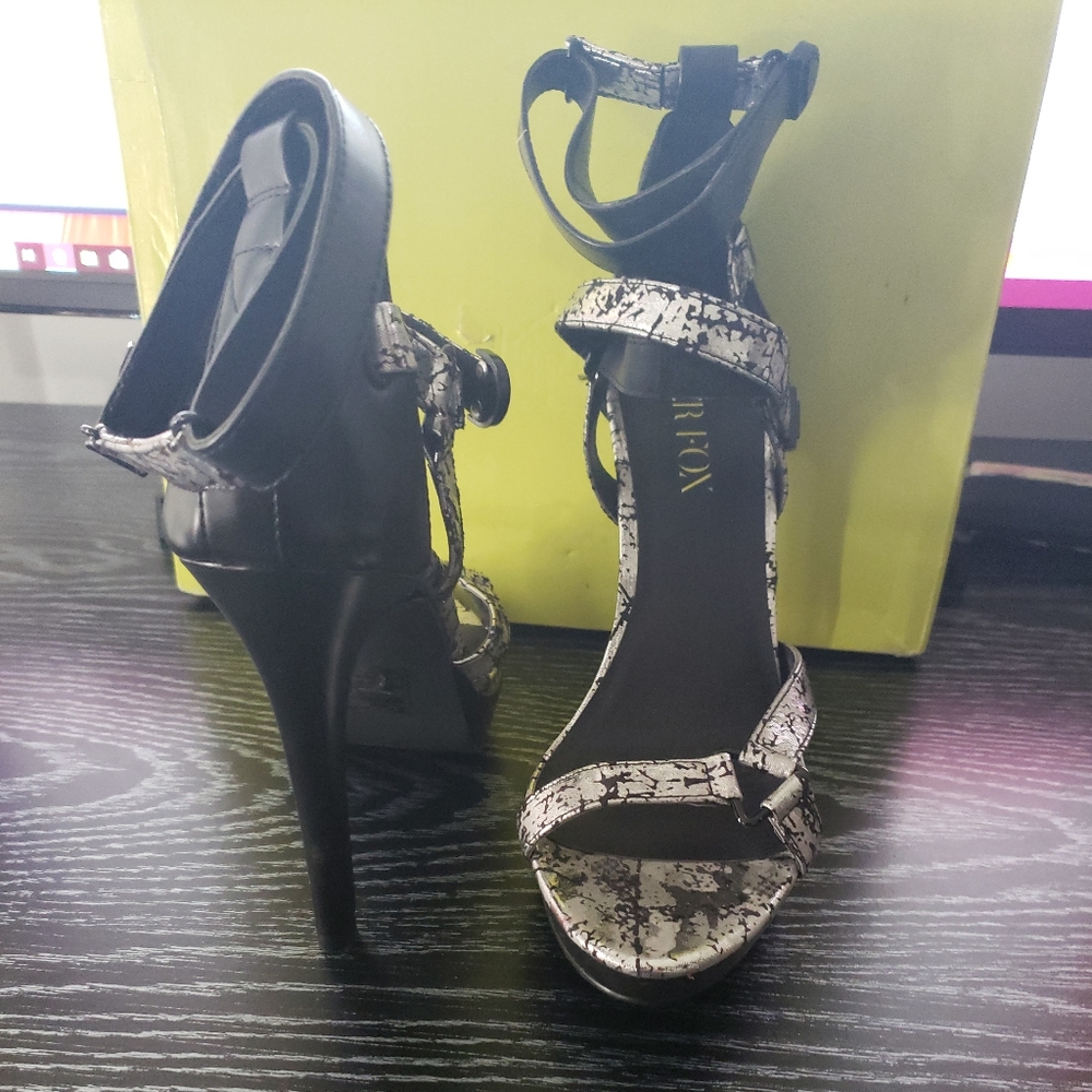 Silver and black paper Fox Women's heeled sandals - Picture 2 of 6